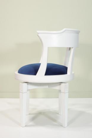 Fauteuil de Bureau Amélie réalisé en Hêtre massif Laqué Ivoire légèrement patiné Assise recouverte d'un tissu d'ameublement