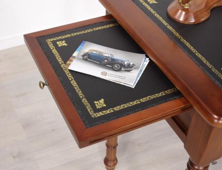 Table à écrire 2 tiroirs réalisée en Merisier de style Louis Philippe Surface d'écriture noir