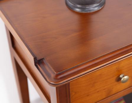 Console  ou table téléphone 2 tiroirs réalisée en Merisier de style Directoire dans une finition merisier doré  SEULEMENT 1 DISPONIBLE