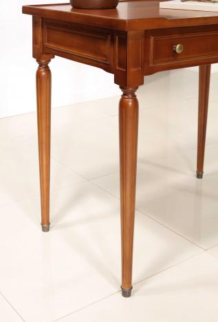 Table d'écriture Rose réalisée en Merisier de style Louis XVI
