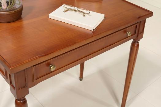 Table d'écriture Rose réalisée en Merisier de style Louis XVI