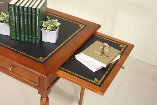 Table à écrire 3 tiroirs Léna réalisée en merisier de style Louis XVI Surface d'écriture revêtue d'une moleskine noire,