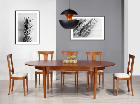 Table ovale 180x100 réalisée en Merisier de style Campagne, 4 pieds fuseaux SEULEMENT 1 DISPONIBLE