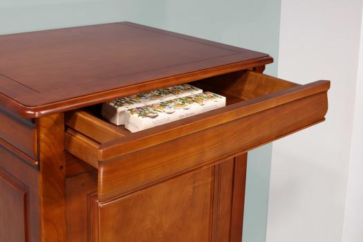 Armoire ou Bonnetière Léa réalisée en Merisier Massif de style Louis Philippe  Profondeur 60 cm