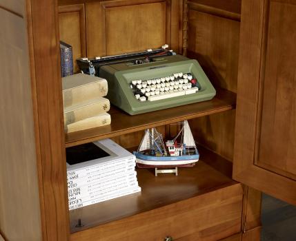 Armoire ou Bonnetière 1 porte 1 tiroir de style Directoire réalisée en Merisier Massif 