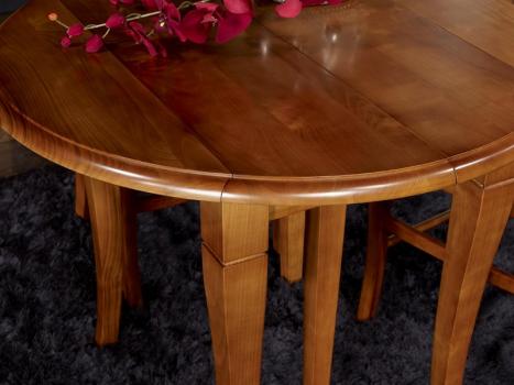 Table ronde à volets 4 pieds sabres réalisée en merisier massif de style Louis Philippe DIAMETRE 90 - 2 allonges de 40 cm