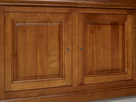 Buffet 3 portes 3 tiroirs réalisé en Merisier massif de style Louis Philippe 