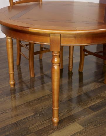 Table ronde 4 pieds plateau marquetté réalisée en Merisier de style Louis Philippe DIAMETRE 120 Finition Merisier Doré vieilli