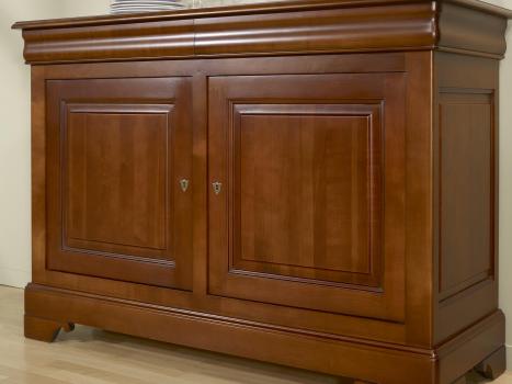Buffet 2 portes Salomé réalisé en Merisier Massif de style Louis Philippe  Finition Merisier Doré Soutenu
