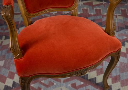 Bergère de style Louis XV Alexia réalisée en hêtre massif  Tissu Aldecco
