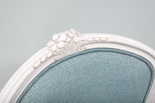 Bergère de style Louis XV réalisée en hêtre massif SEULEMENT 1 disponible