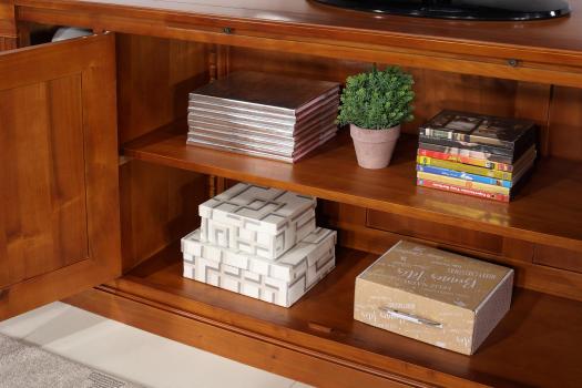 Meuble TV Lucie, réalisé en MERISIER de style Directoire 