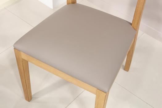 Chaise Florian réalisée en chêne massif Ligne contemporaine Assise Tissu ELASTRON LONDON CREAM