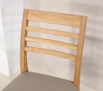 Chaise Florian réalisée en chêne massif Ligne contemporaine Assise Tissu ELASTRON LONDON CREAM