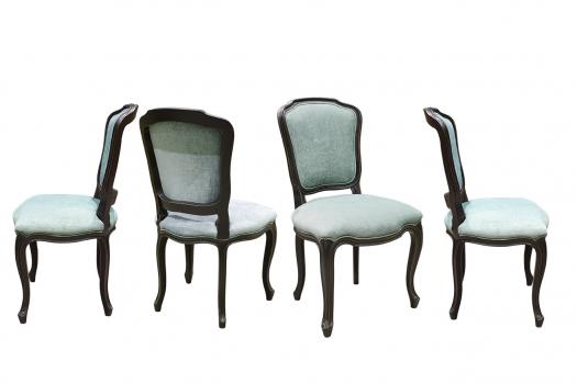 Lot de 4 Chaise Mila  réalisée en merisier de style Louis XV Laqué Noir tissu aldeco 