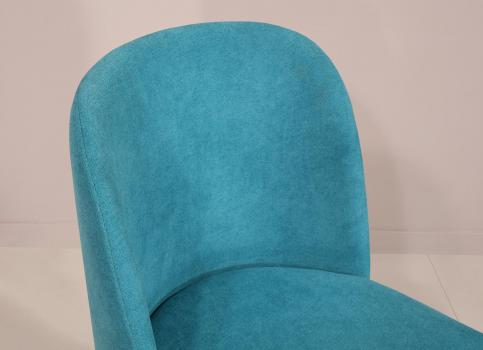 Chaise Edouard, assise et dos capitonnés, pieds en Merisier massif de ligne Contemporaine Kénia n°16