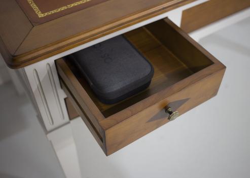 Bureau Ministre Mathilde réalisée en Merisier Massif de style Directoire Bi-color Merisier doré et gris perle 