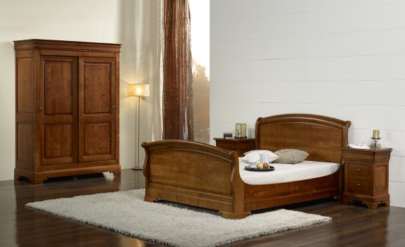 Lit Emma réalisé en Merisier Massif de style Louis Philippe Pour literie de 160x200