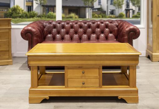 Table basse Camille en Merisier de style Louis Philippe 2 TIROIRS EN VA ET VIENT Finition Merisier Blond SEULEMENT 1 DISPONIBLE