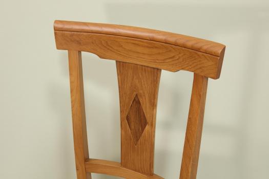 Chaise Syriel réalisée en Merisier Massif de style Louis Philippe ASSISE PAILLE