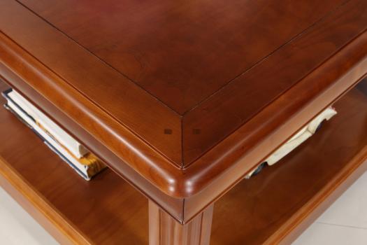 Table basse carrée Anaîs réalisée en Merisier de style Louis Philippe 80x80 