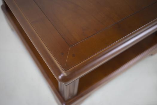 Table basse carrée réalisée en Merisier de style Louis Philippe 80x80 SEULEMENT 1 DISPONIBLE