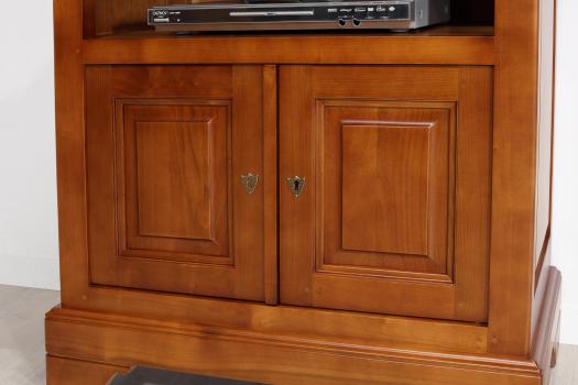 Meuble Tv Marie-Lise réalisé en Merisier Massif de style Louis Philippe Seulement 1 disponible (ce meuble ne sera plus fabriqué)