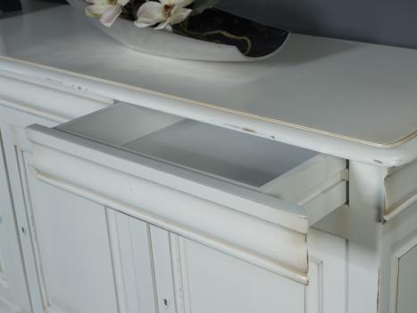  Buffet 4 portes 4 tiroirs réalisé en Merisier Massif de style Louis Philippe Finition Laqué Ivoire